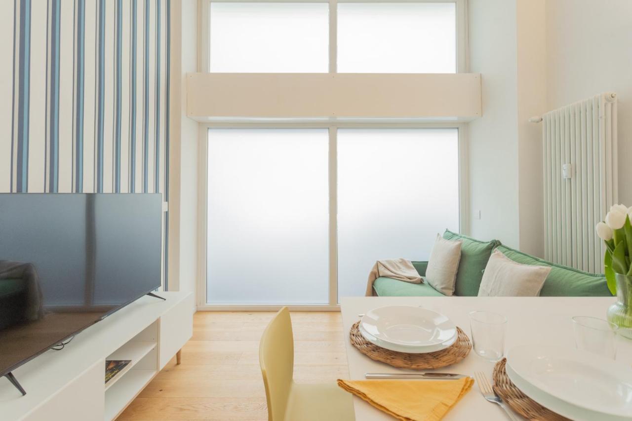 A Step From The Lake Apartment By Rent All Côme Esterno foto