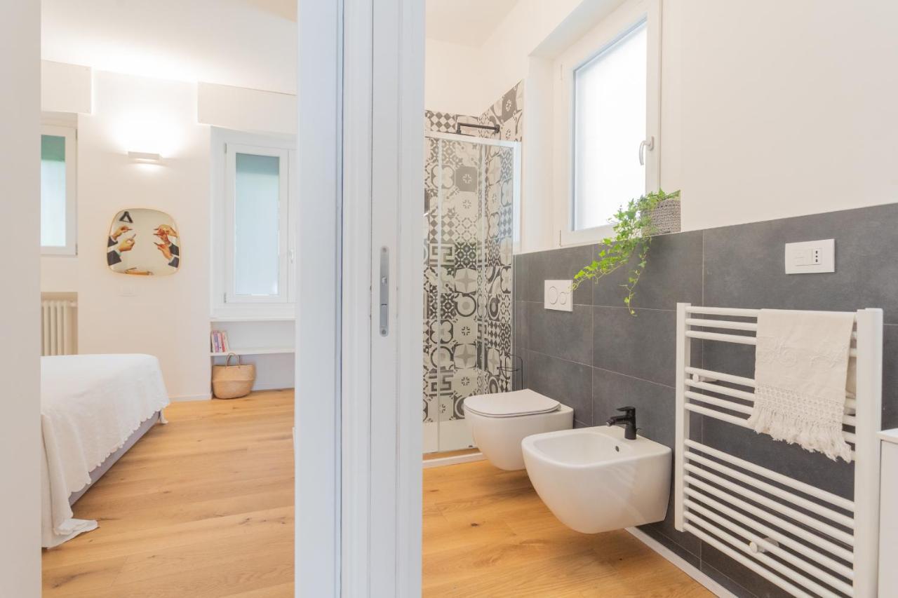A Step From The Lake Apartment By Rent All Côme Esterno foto