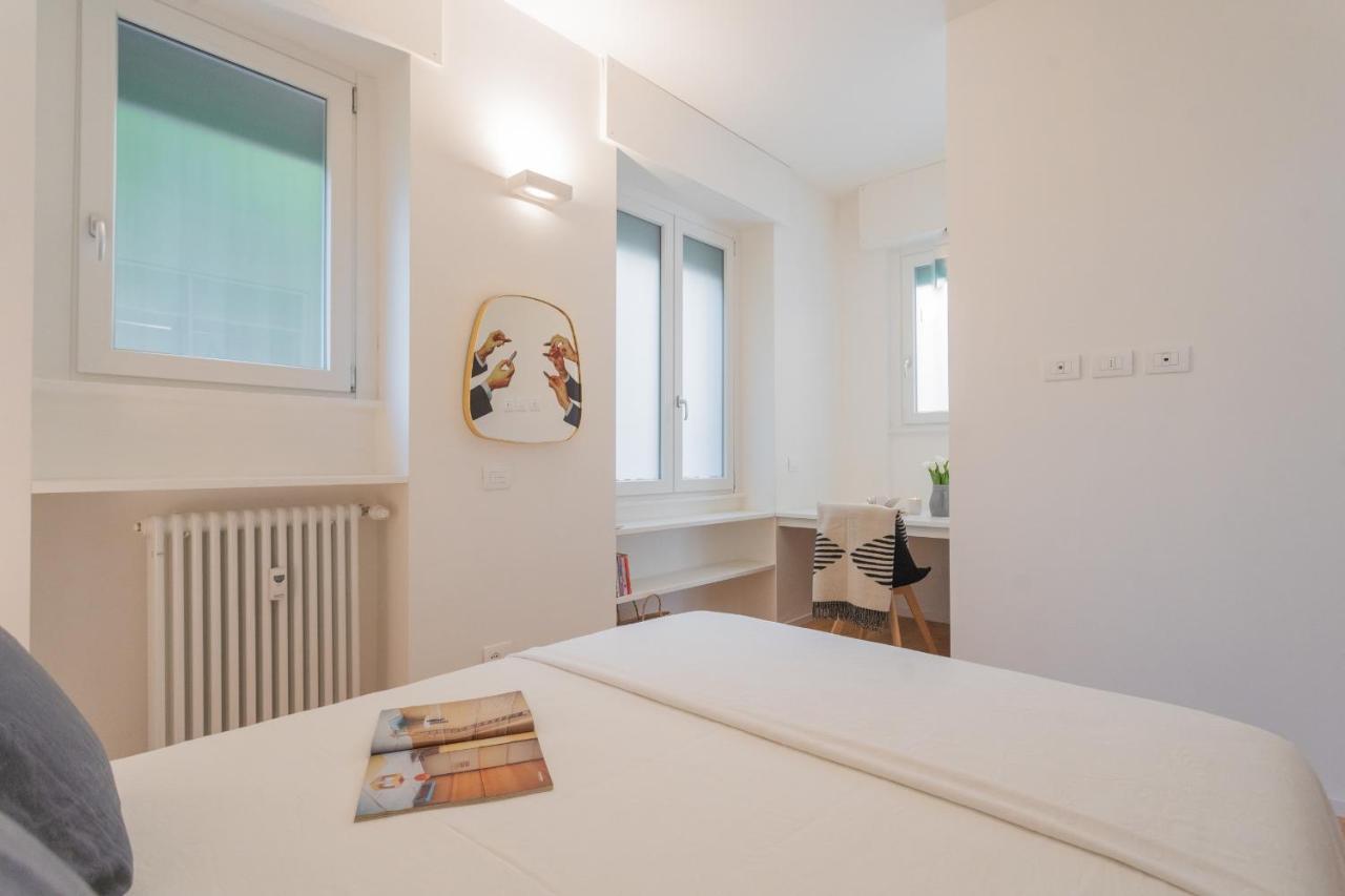 A Step From The Lake Apartment By Rent All Côme Esterno foto